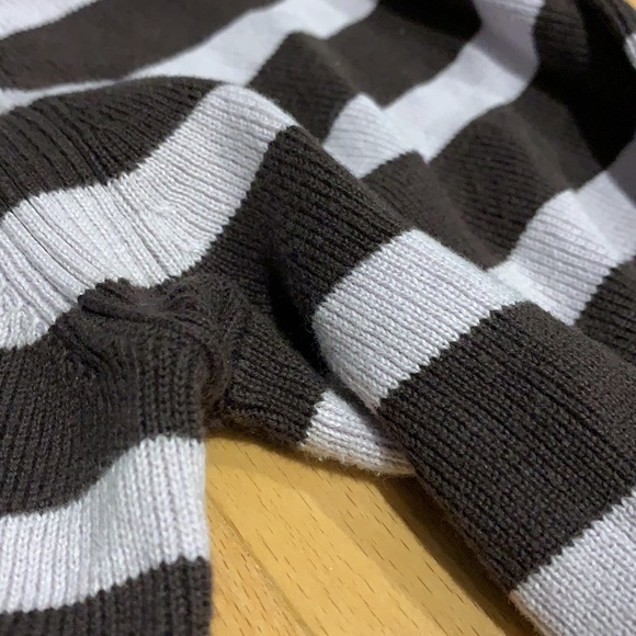 EUC RW&CO women’s Brown & Mauve Striped Turtleneck - size XL - Picture 14 of 17